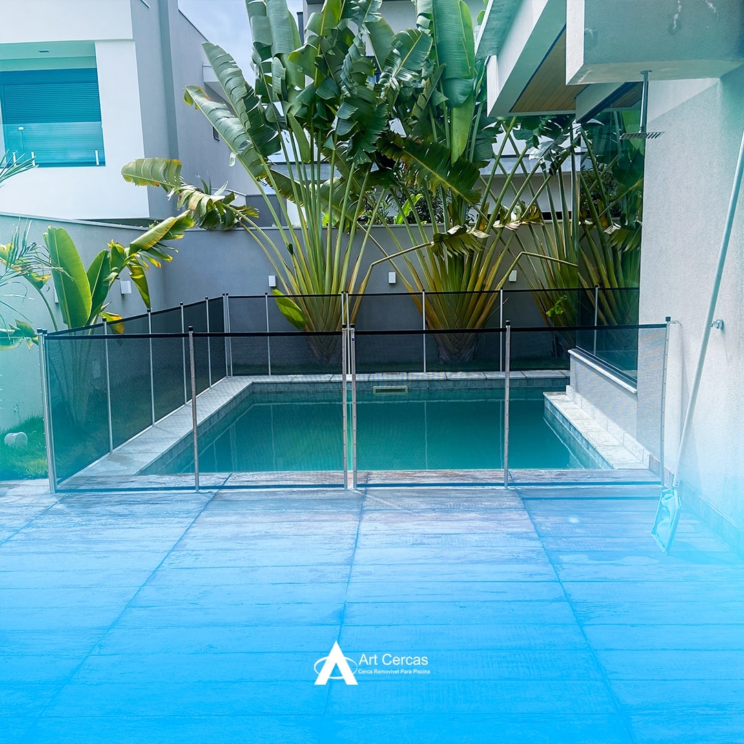 Cerca de Piscina Personalizada