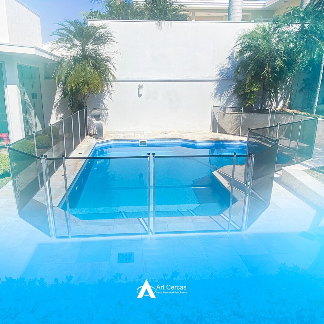 Cerca de Piscina Personalizada
