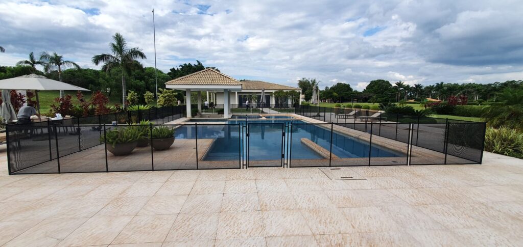 Posso Usar a Piscina com a Cerca Instalada? Descubra Aqui