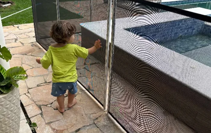 Festa infantil com piscina: cerca, vigia da água e checklist